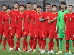 欧冠半场：齐玛乌龙，库杜斯造险，热刺1-0布拉格斯拉维亚